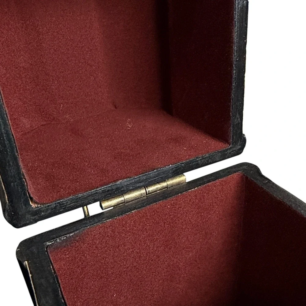 Vintage Wine Cellar Storage Box Wooden Single Bottle Secure Clasp Gently‎ Used